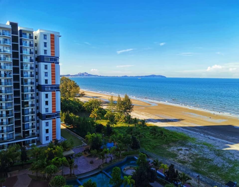 Timurbay Seafront Holiday Pool & Seaview Kuantan Zewnętrze zdjęcie